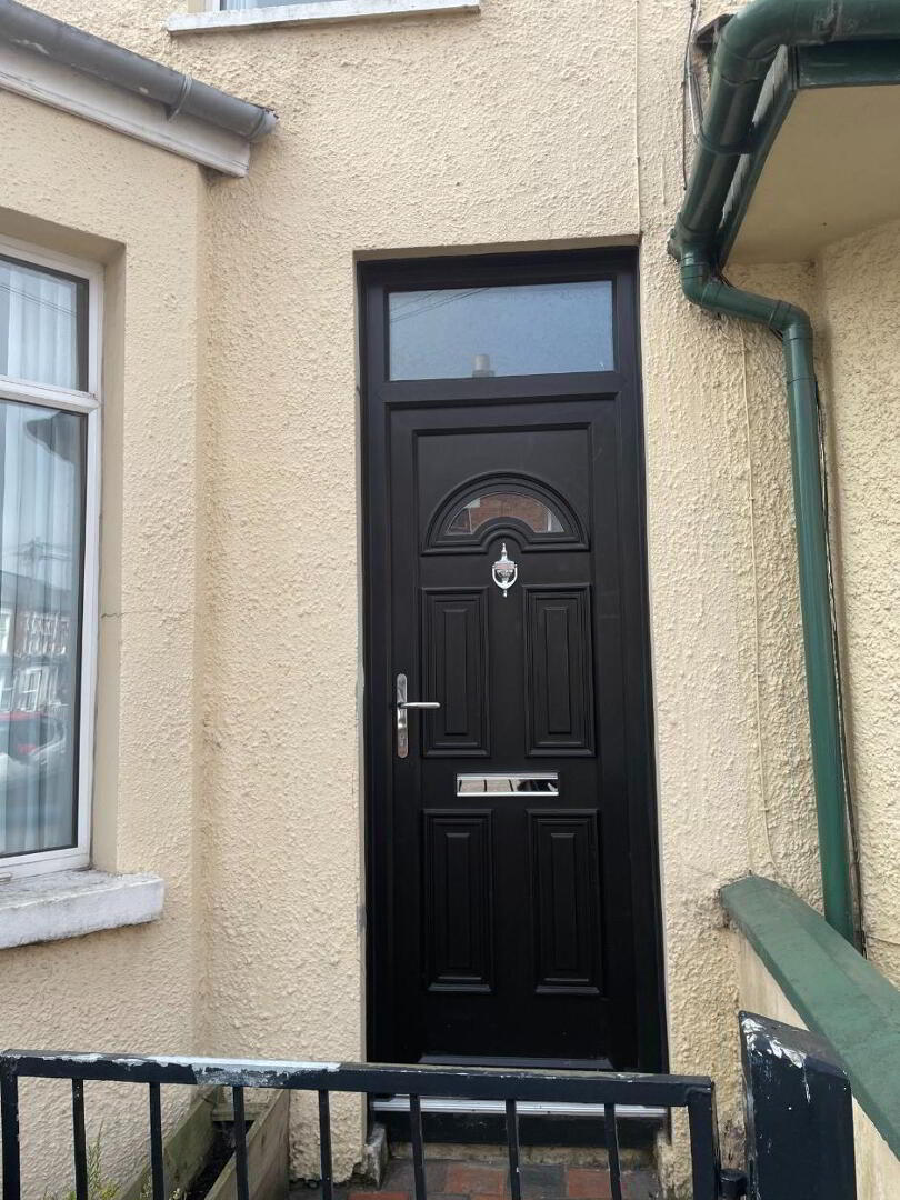 27 Jameson Street 2 of 34