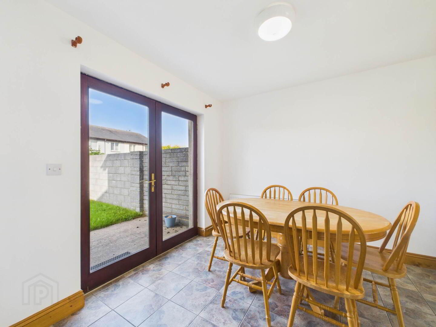 8 Kylemore Walk 6 of 20