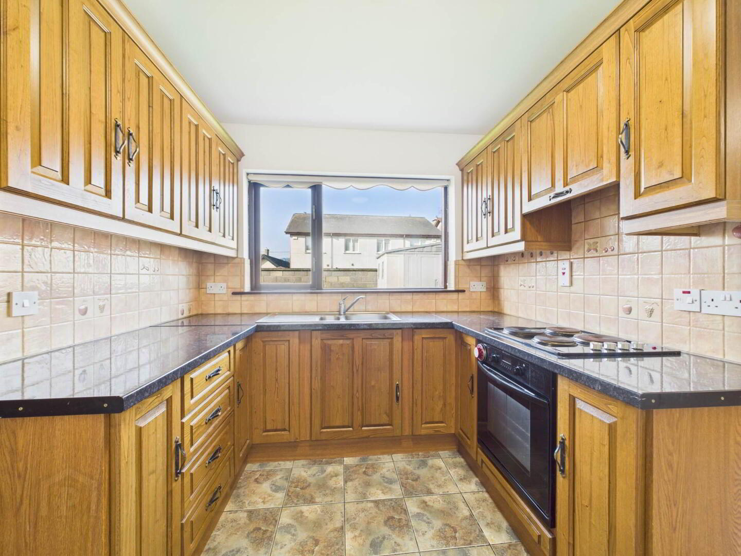 8 Kylemore Walk 7 of 20