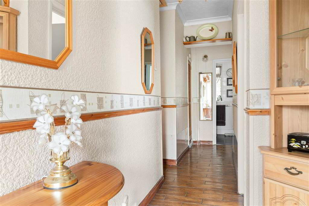 17 Ballyregan Road 6 of 34