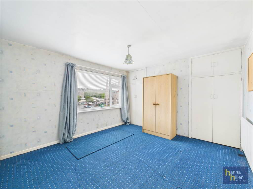 18 Cronin Park 11 of 15