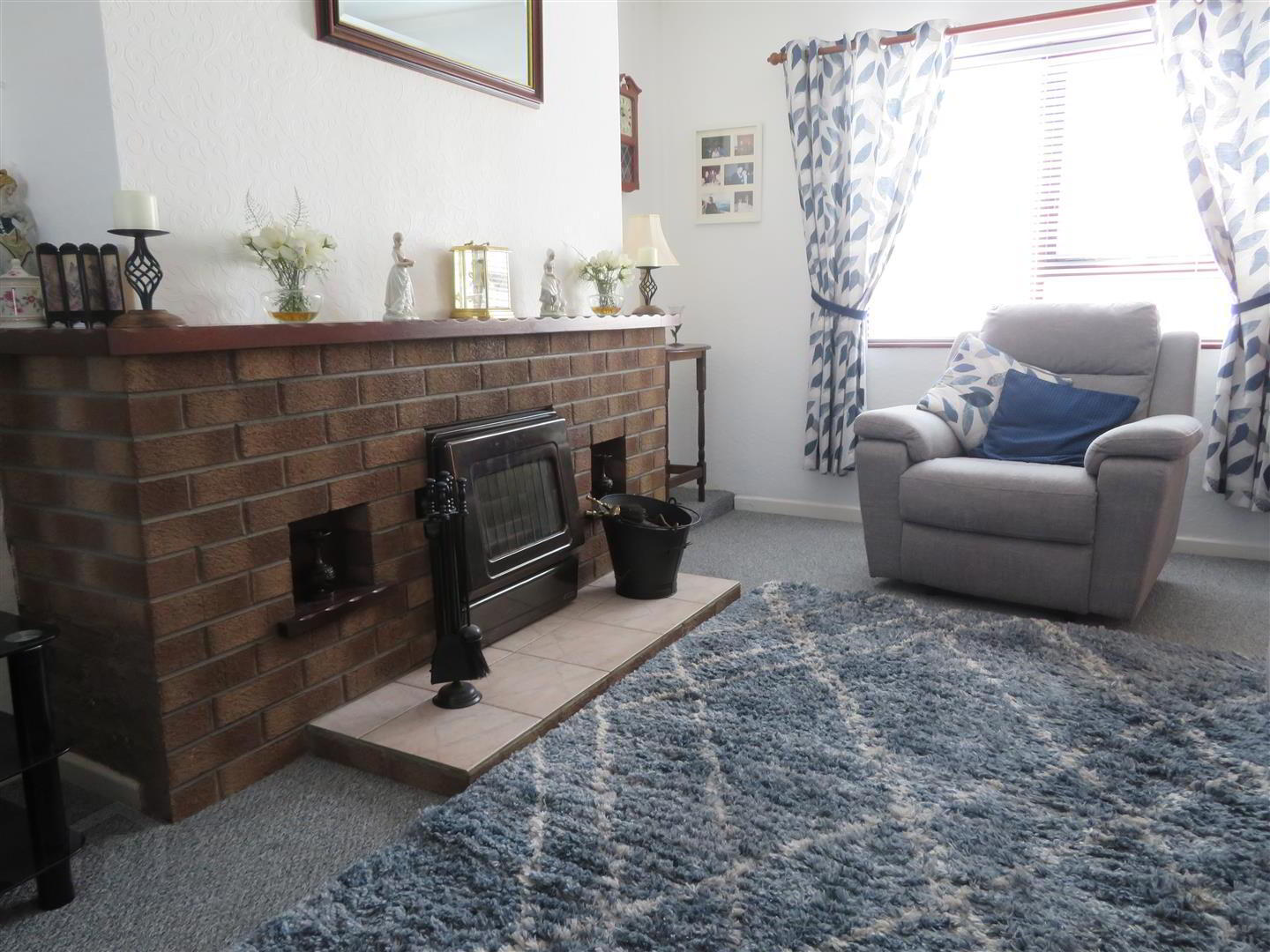 32 Larkfield Square 7 of 27