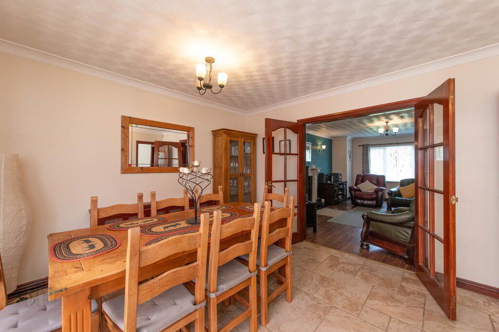 8 Farm Lodge Grove 7 of 29