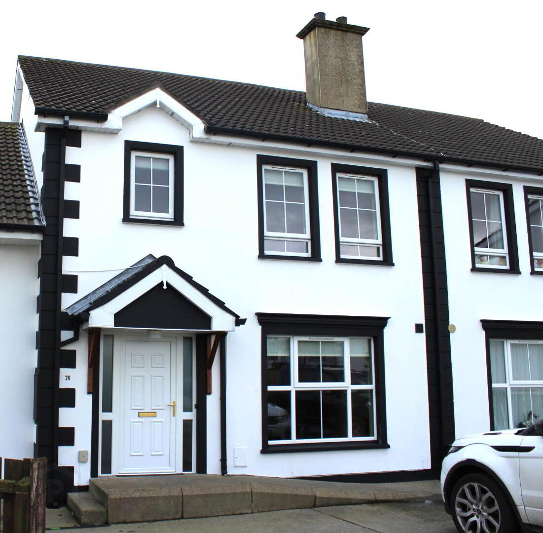 76 Cluain Ard 1 of 13