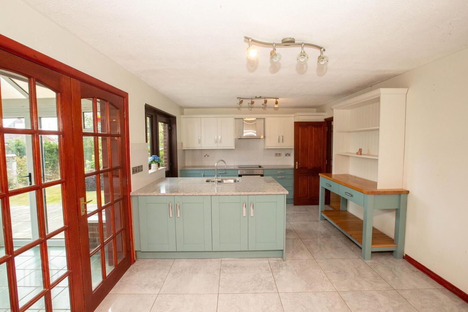 9 Tullybrannigan Brae 11 of 32