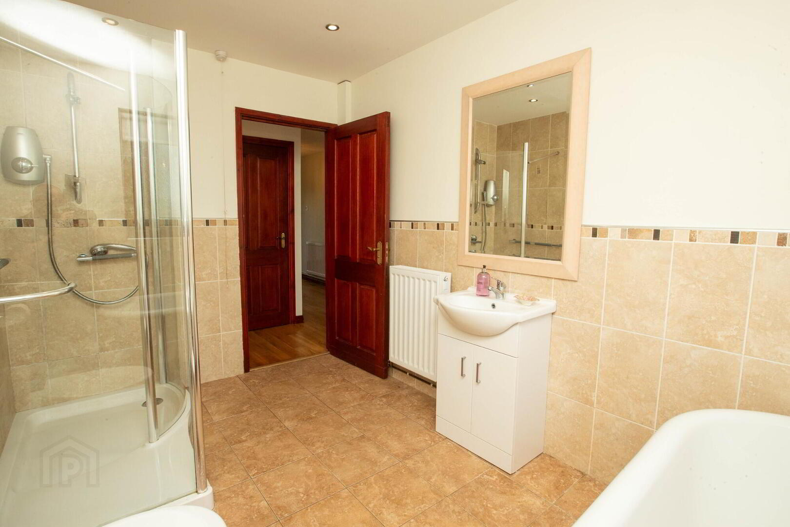 9 Tullybrannigan Brae 27 of 32