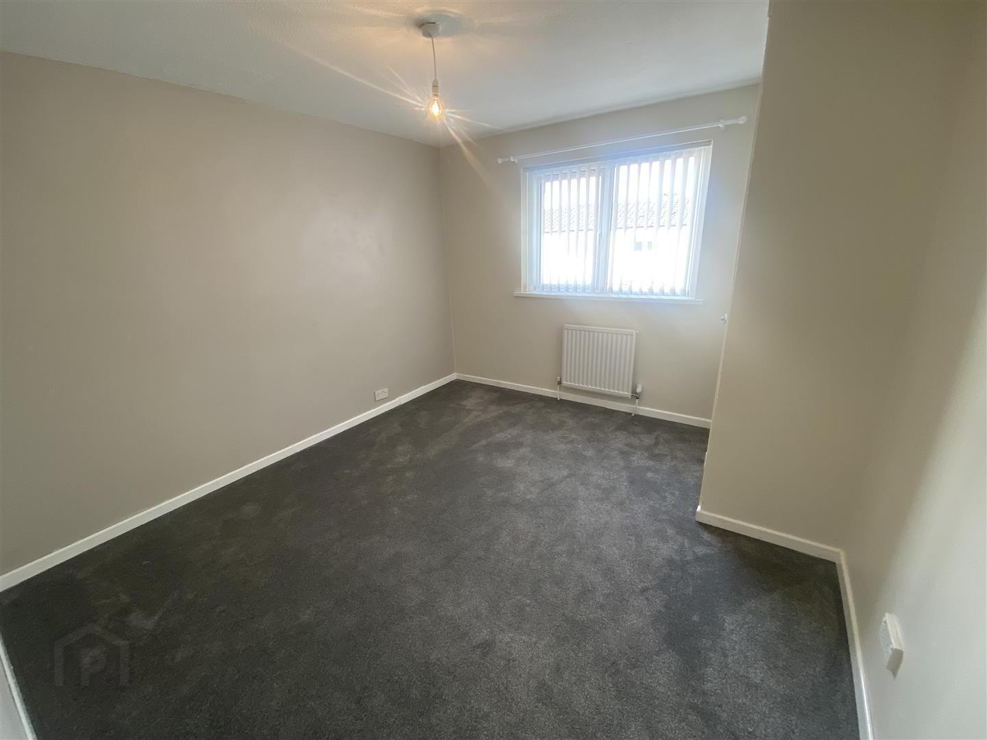 213 Parkmore 18 of 24