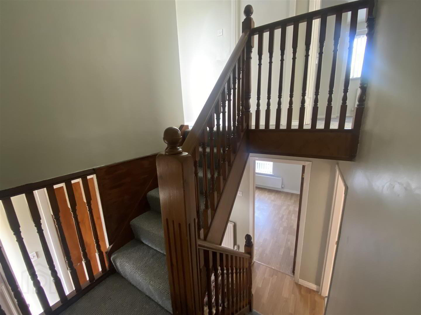 213 Parkmore 11 of 24