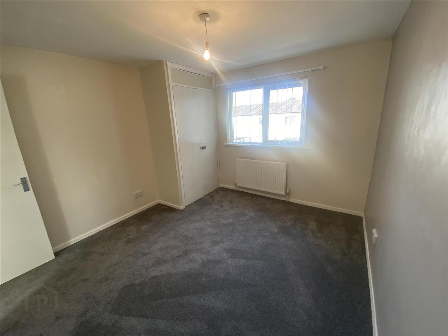 213 Parkmore 17 of 24
