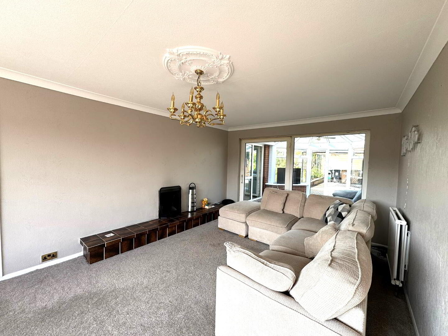 143 Jordanstown Road 3 of 18