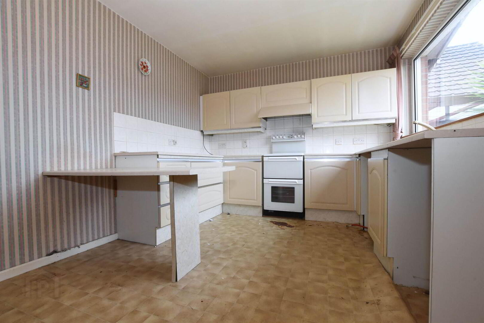 8 Silverbirch Crescent 8 of 17