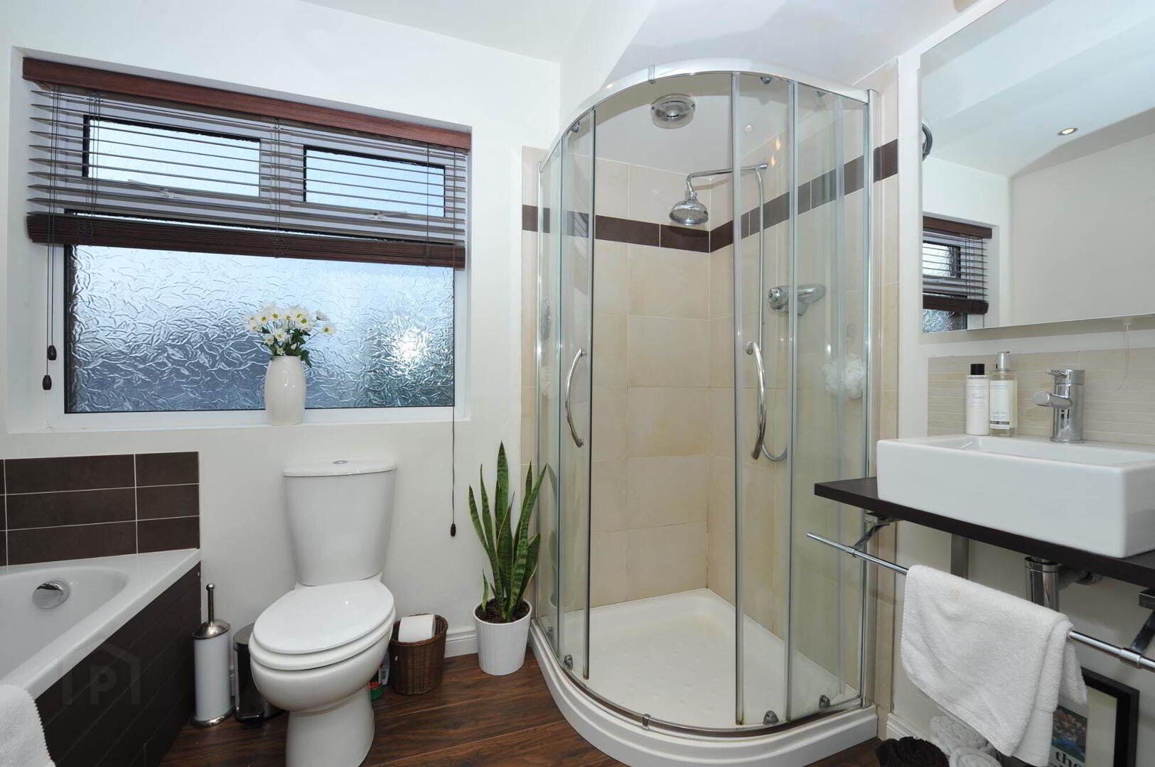 Apartment 2 64 Edenderry Village 8 of 11