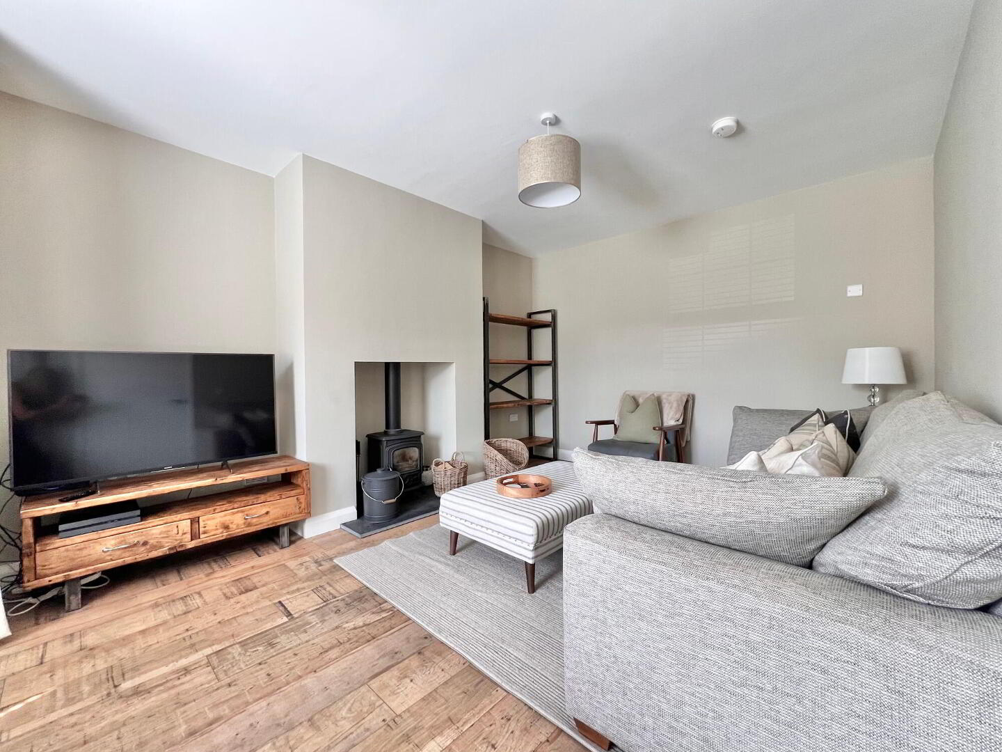 23 Long Meadow 4 of 27