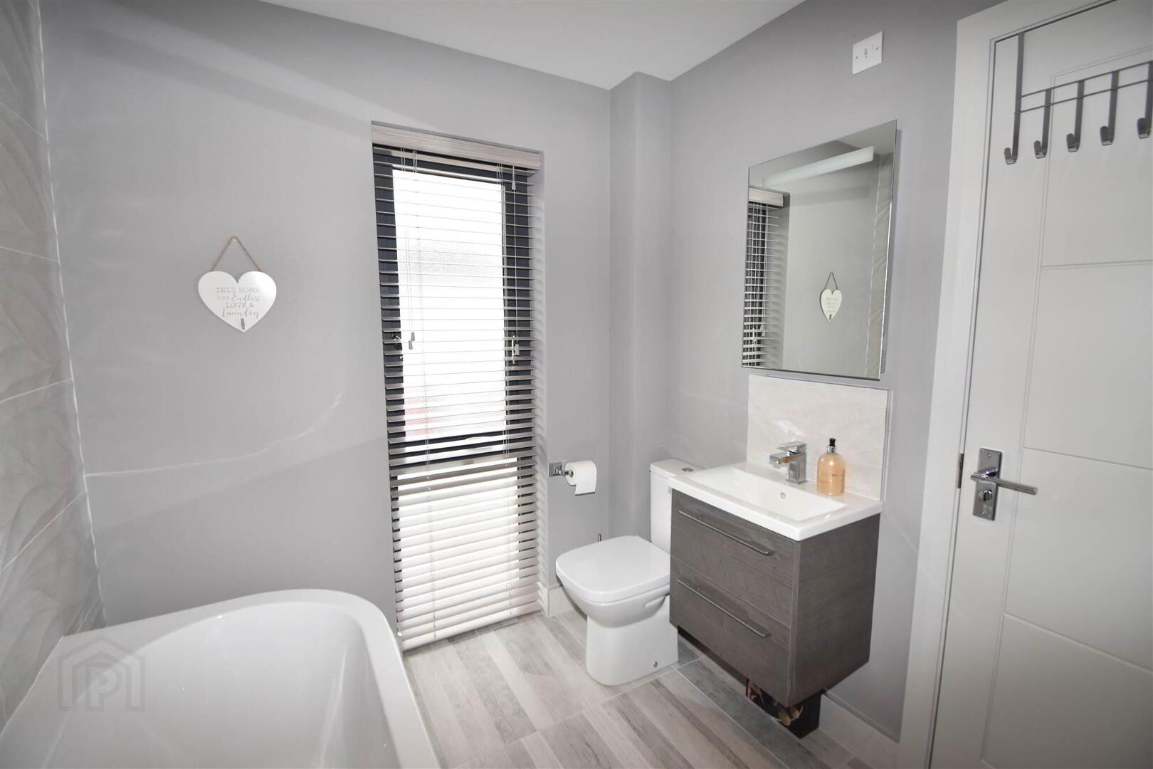 4 Hatheran Square 17 of 27