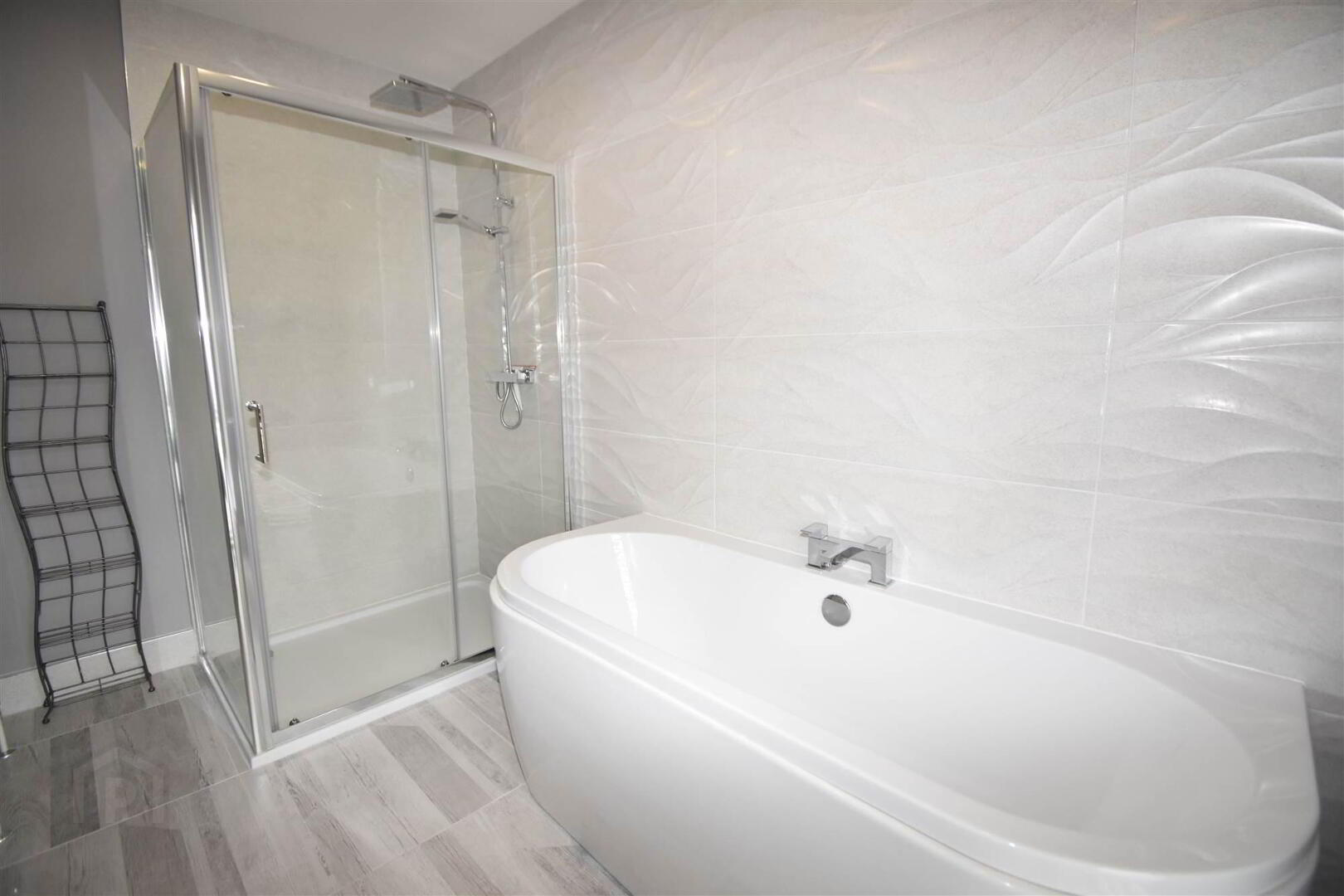 4 Hatheran Square 18 of 27