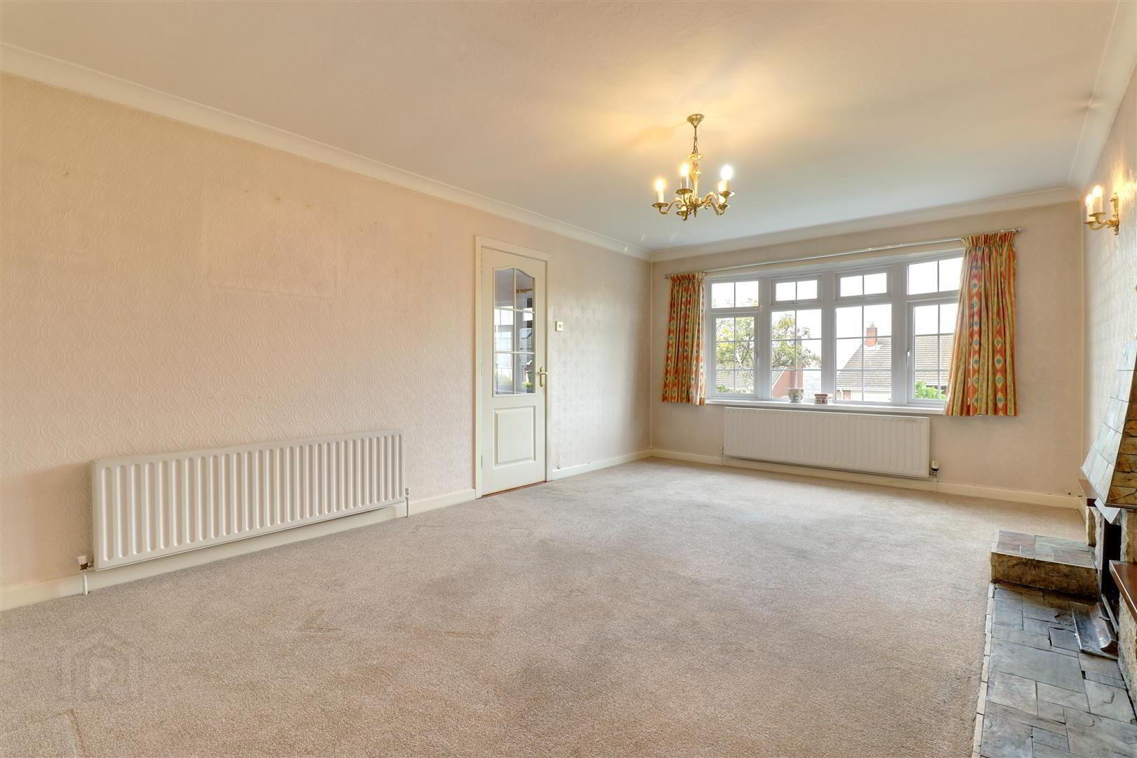 65 Strangford Heights 5 of 21