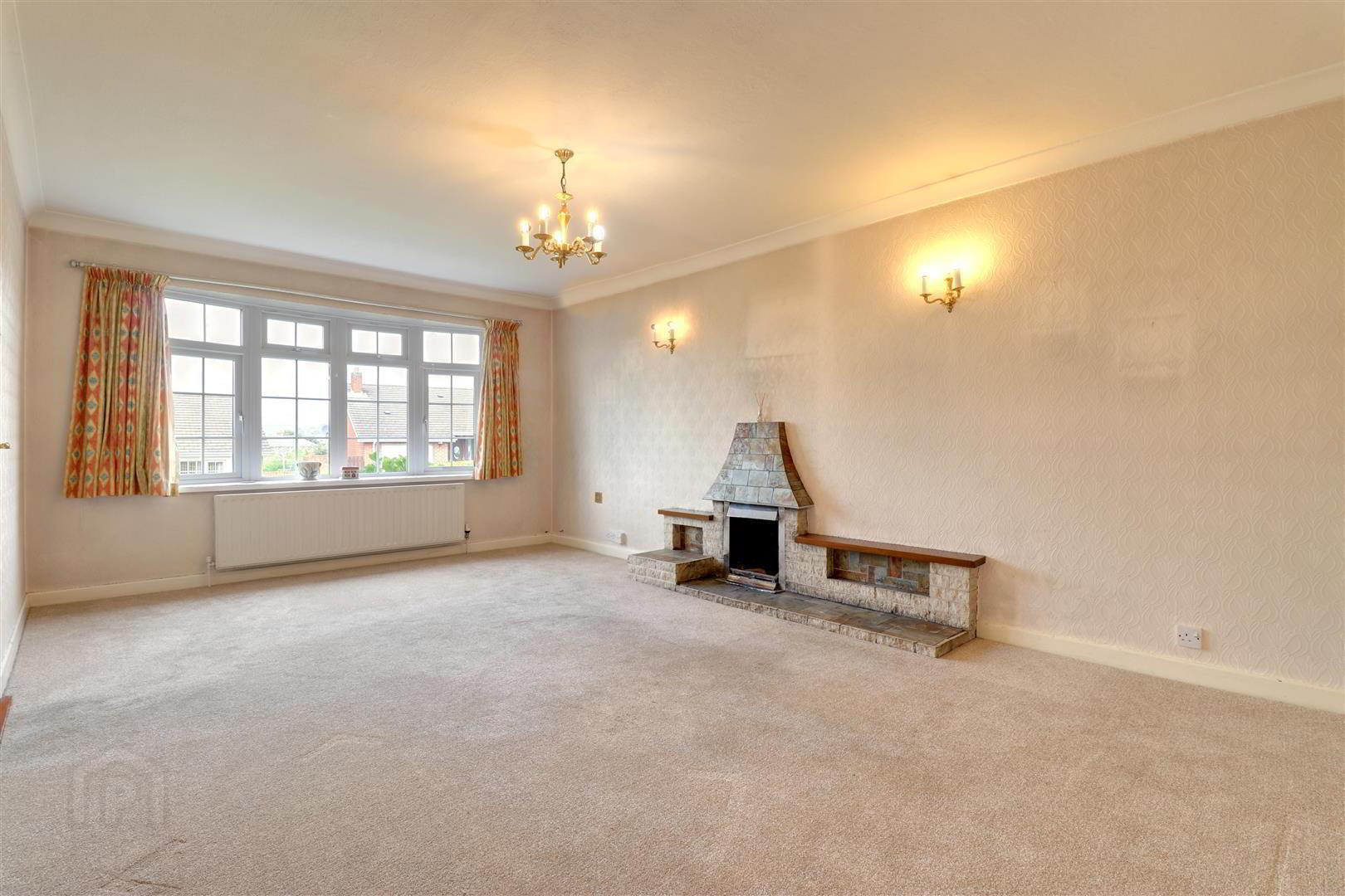 65 Strangford Heights 4 of 21