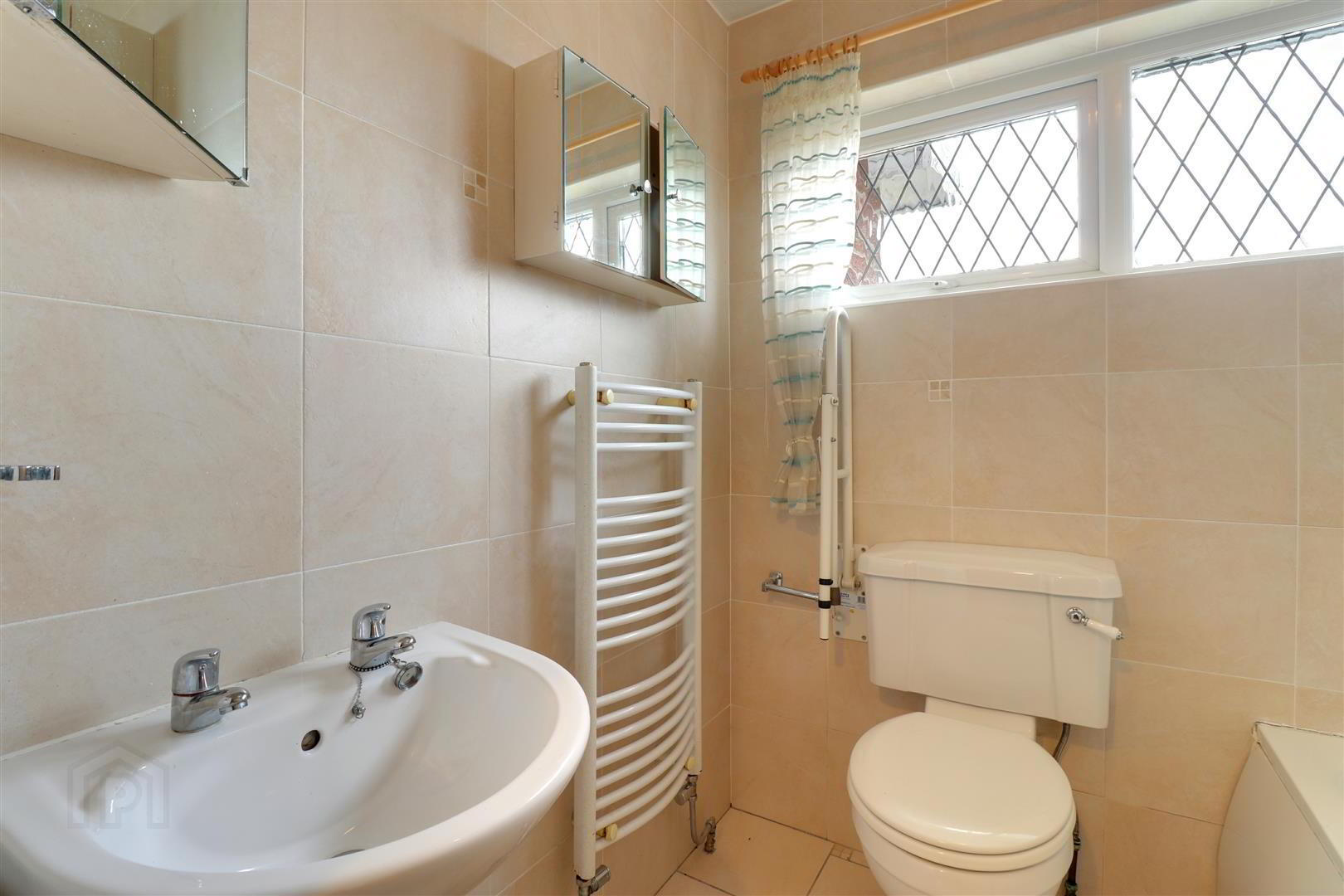 65 Strangford Heights 10 of 21