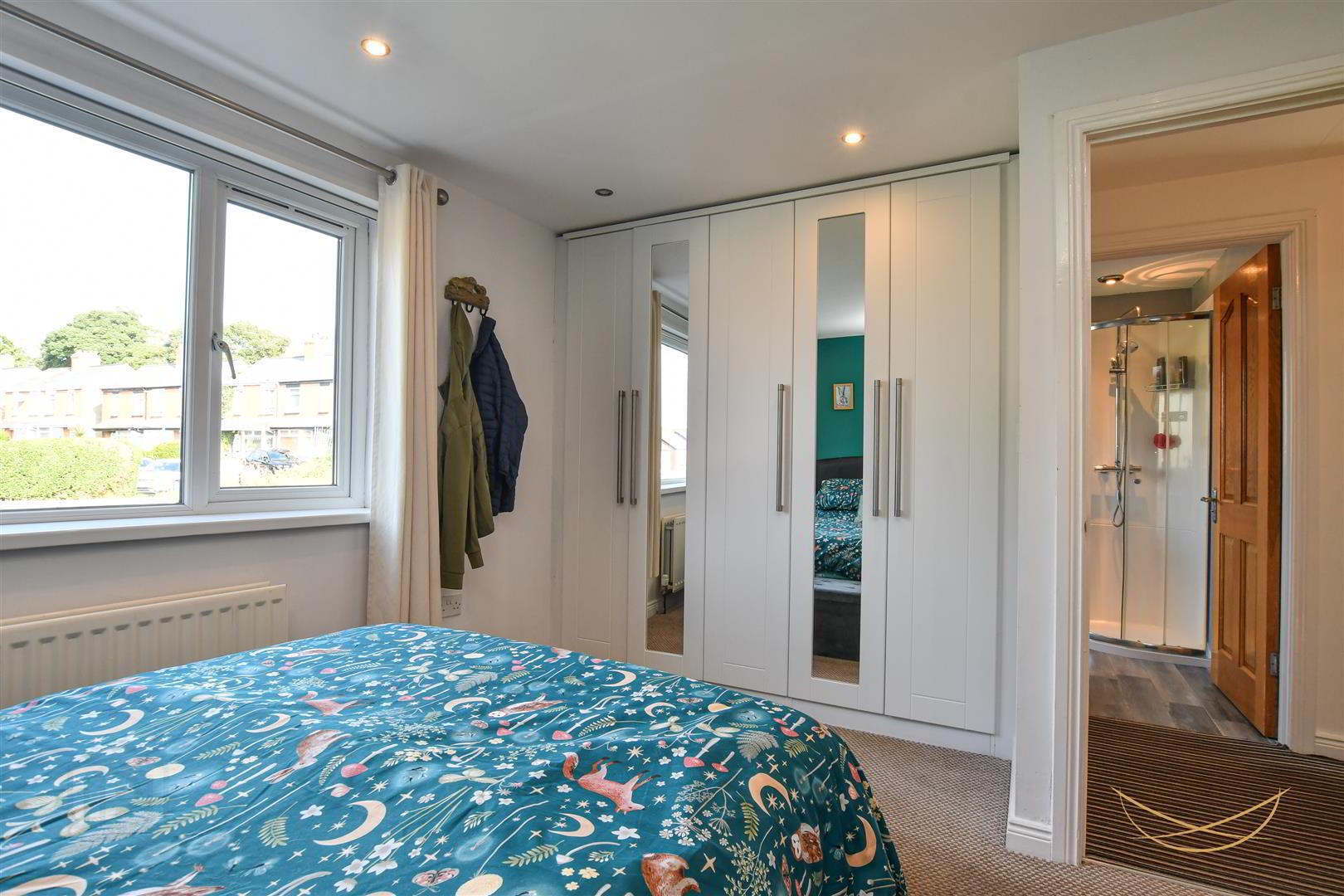125 Seaview Drive 23 of 44