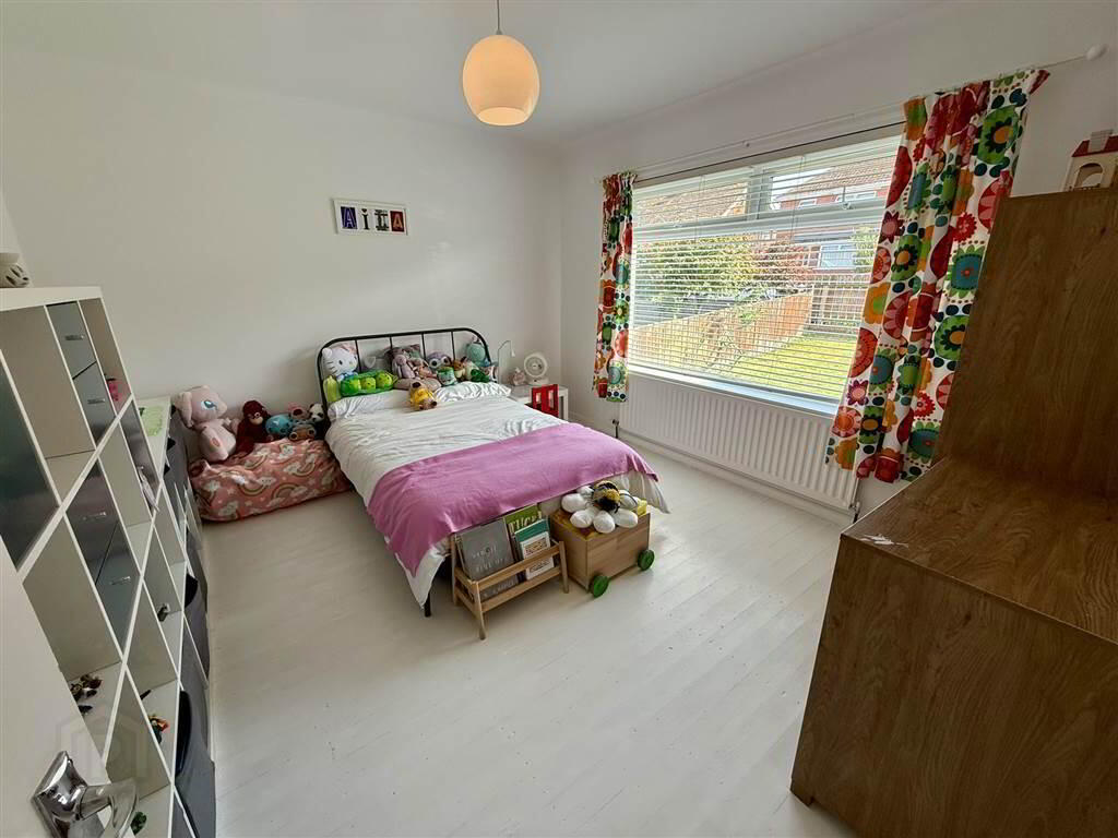 32 Moyne Park 14 of 25