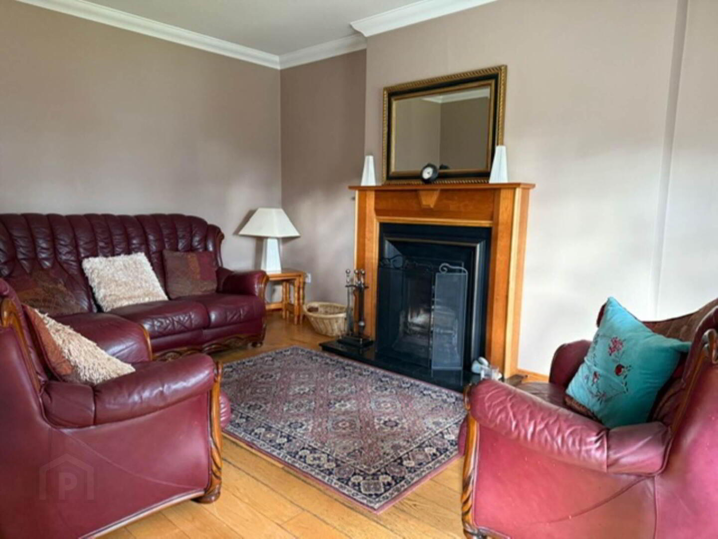 114 Meadow Hill 3 of 9