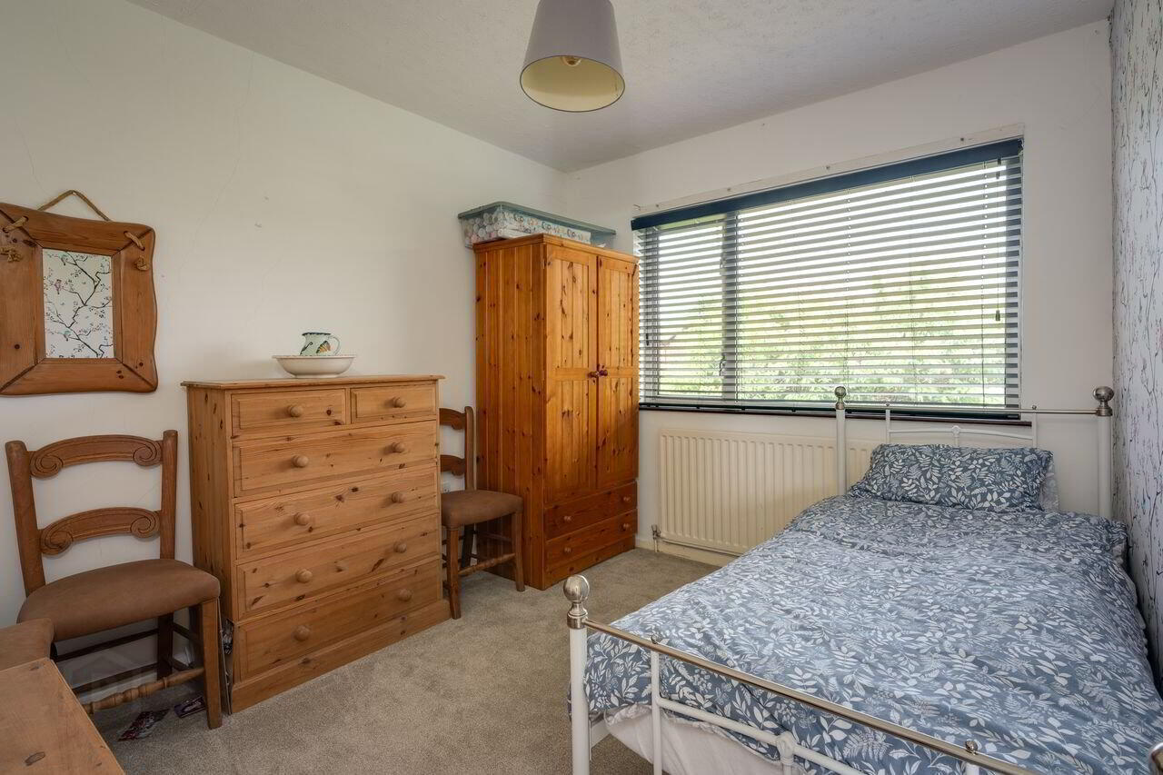 23 Larne Road 15 of 25