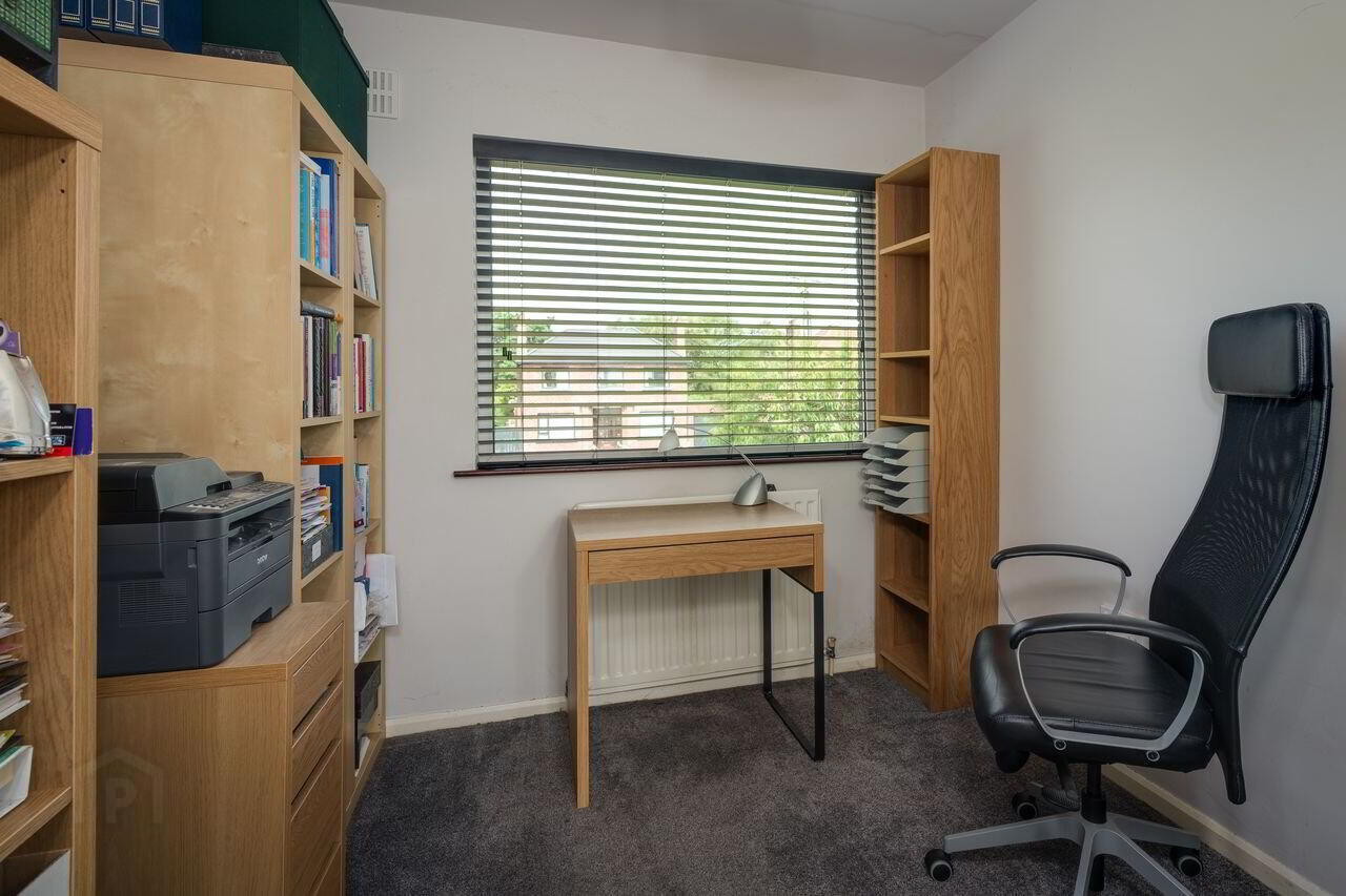 23 Larne Road 16 of 25