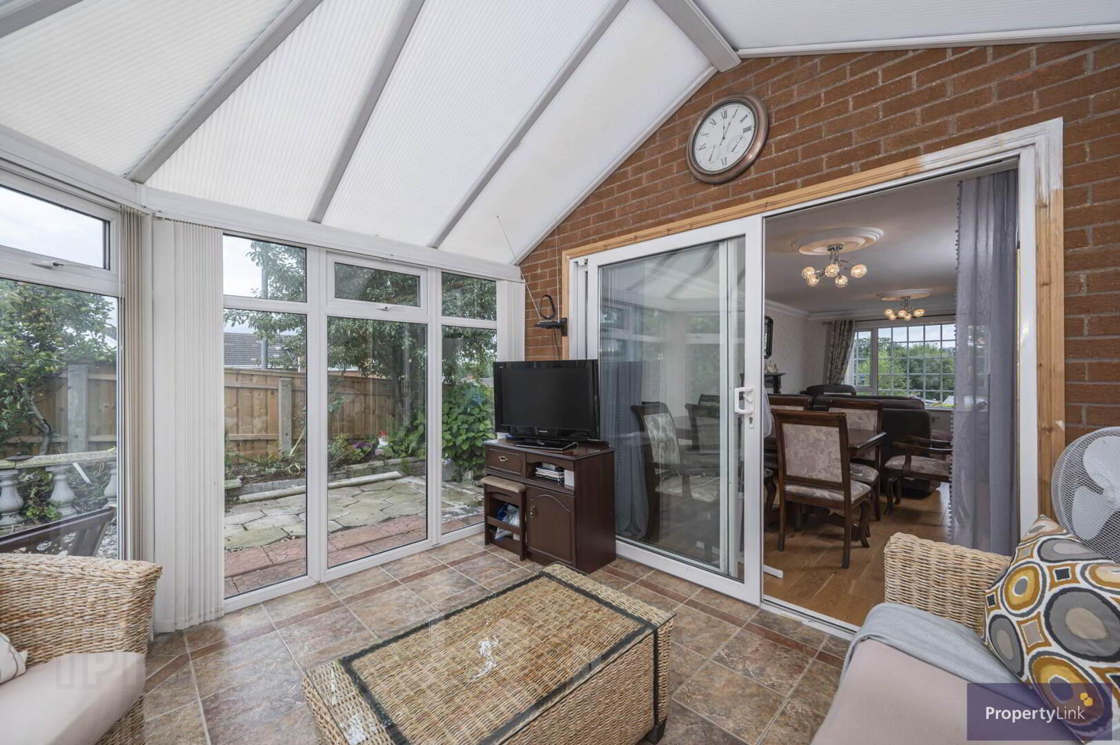 15 Woodford Drive 8 of 23
