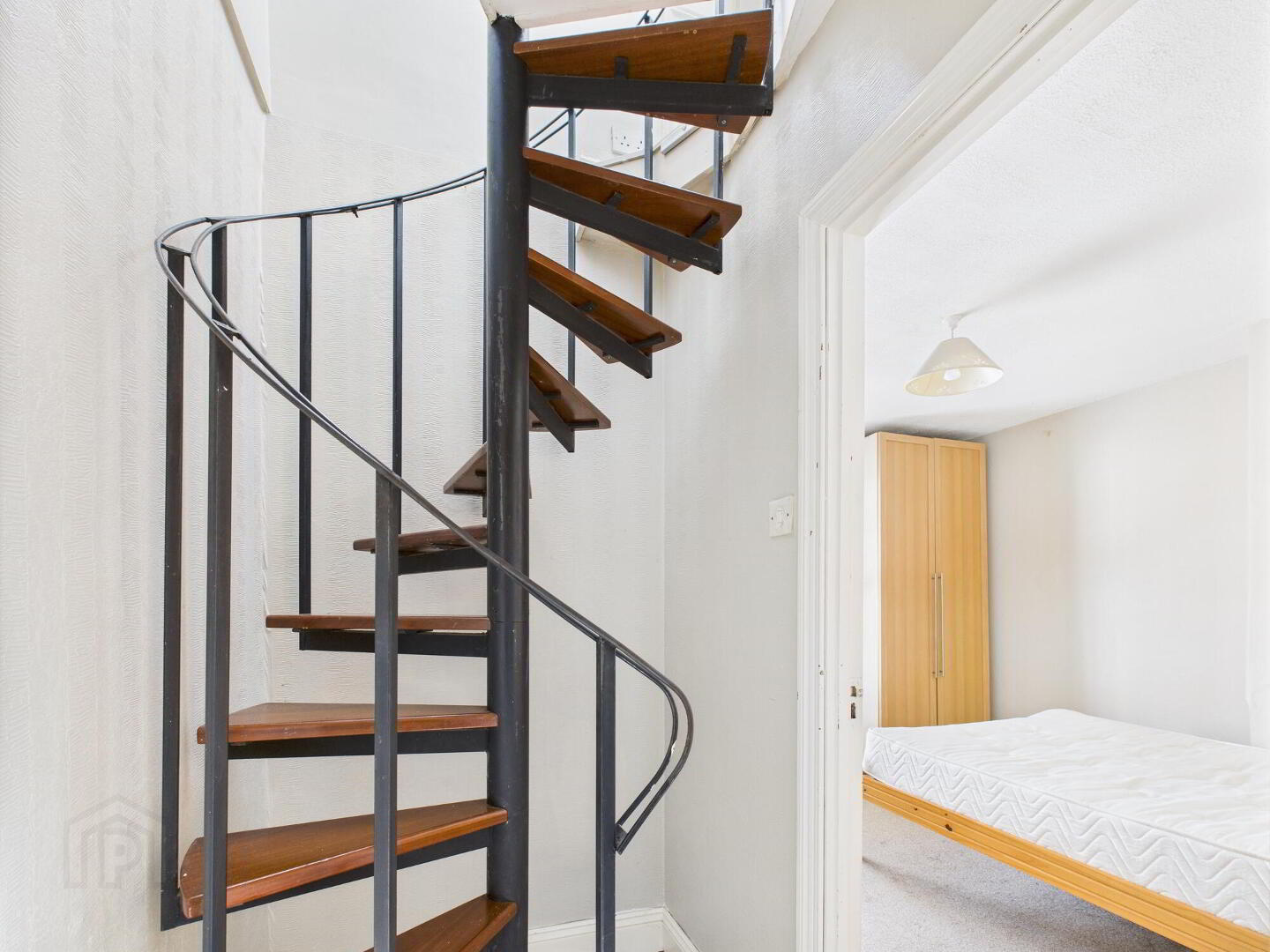 8 O'Brien Street 16 of 21