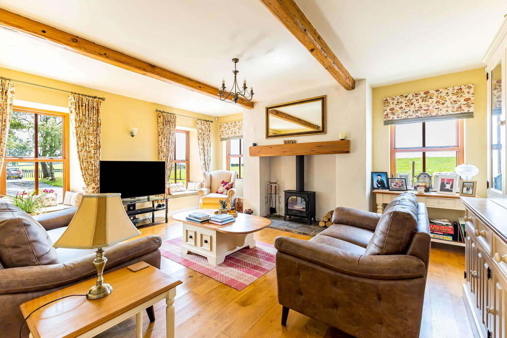 11 Moss Road 4 of 39