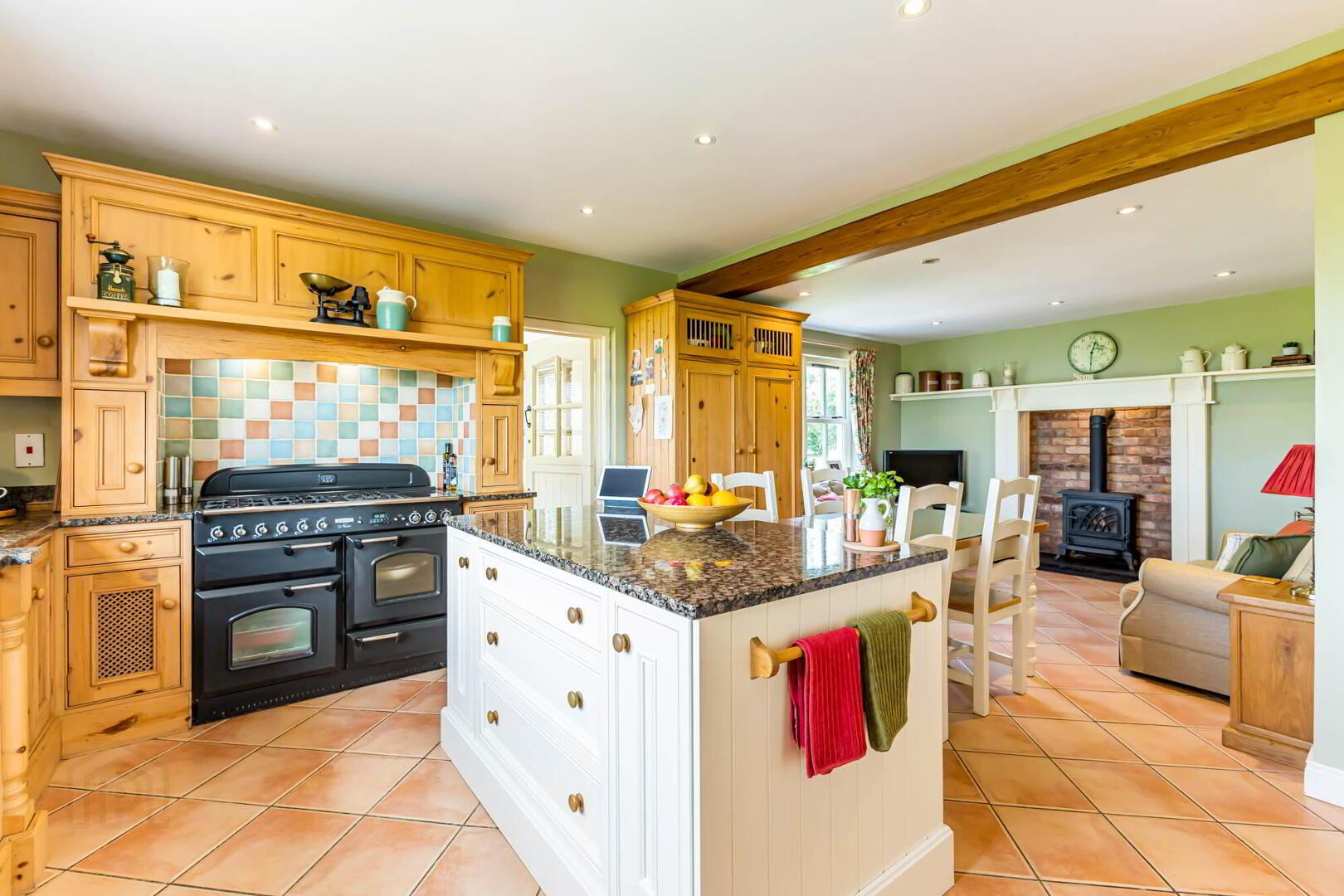 11 Moss Road 11 of 39