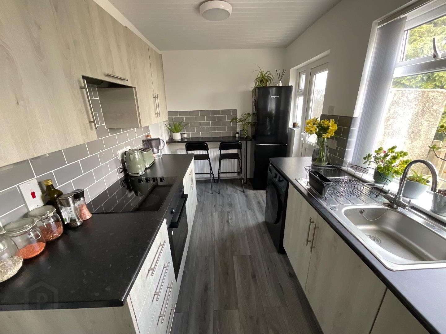161 Joanmount Gardens 4 of 11