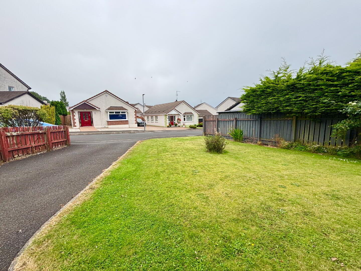 34 Beechgrove 3 of 20