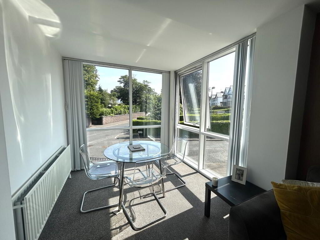 15 Shandon Manor, 17 Clara Road 3 of 8