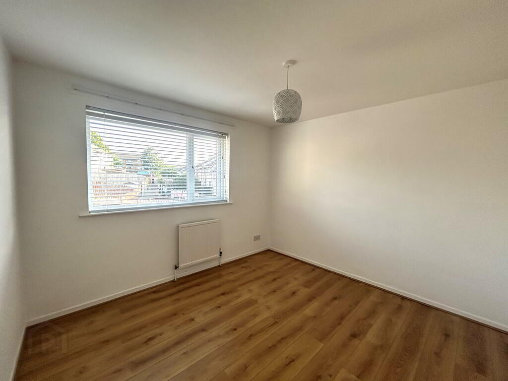 8 Beauly Drive 4 of 8