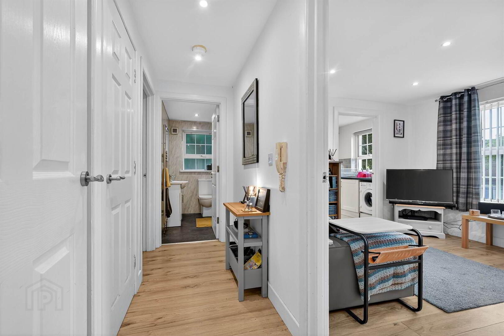 89b Leathem Square 6 of 24