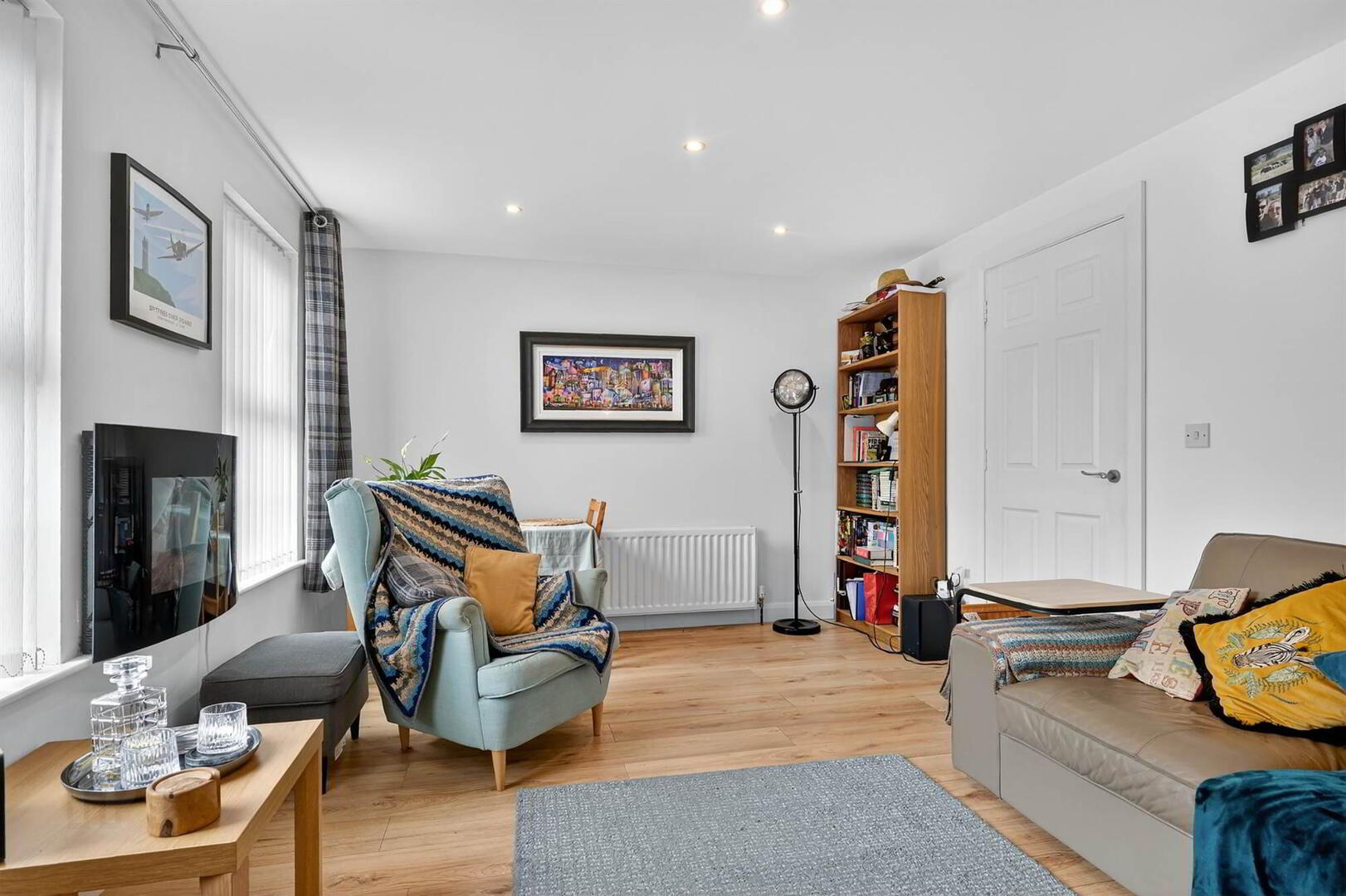89b Leathem Square 11 of 24