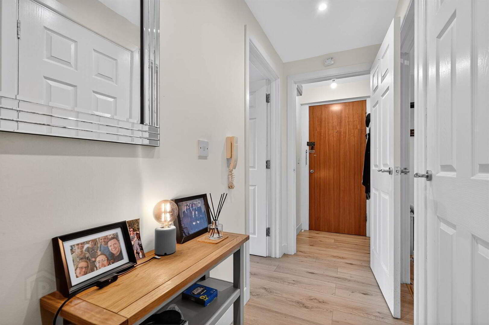 89b Leathem Square 15 of 24