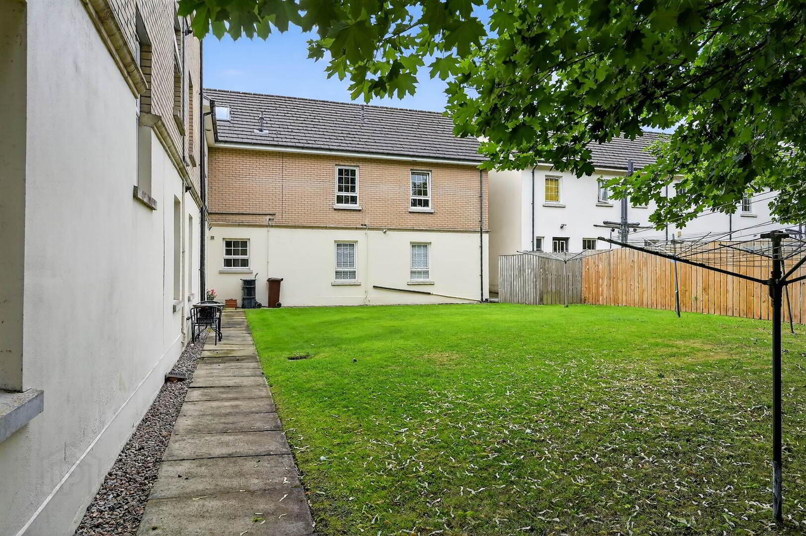 89b Leathem Square 24 of 24