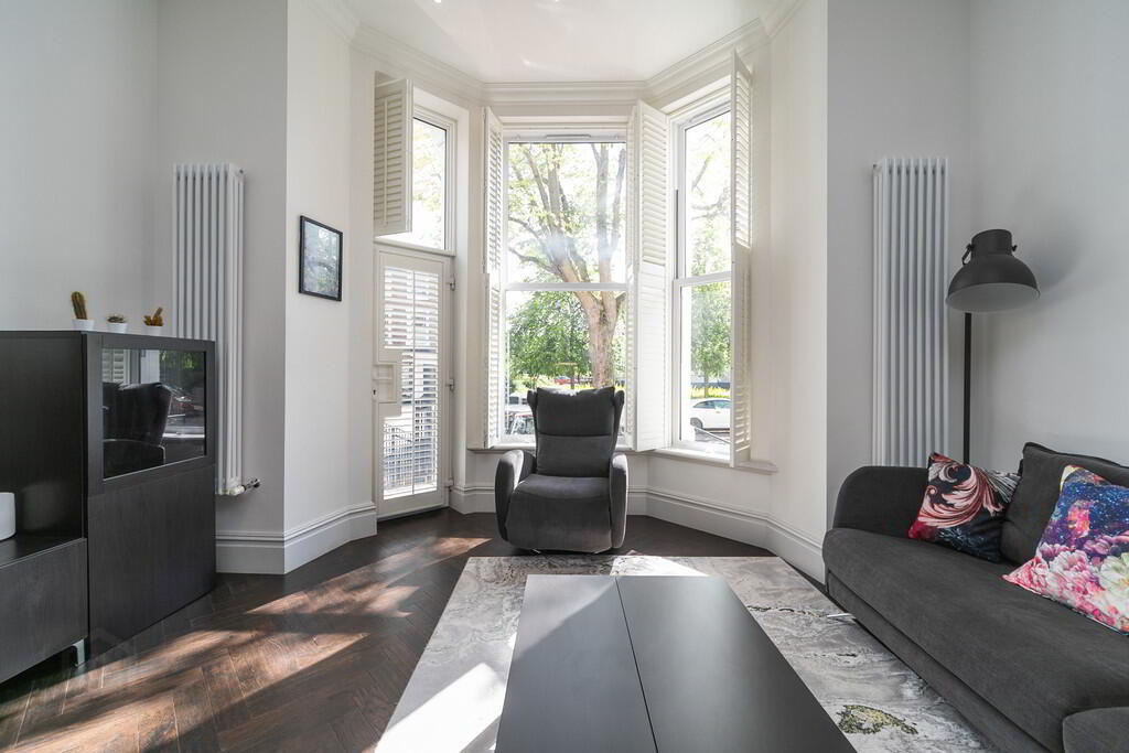1 Portland House, 13 Wellington Park 2 of 21