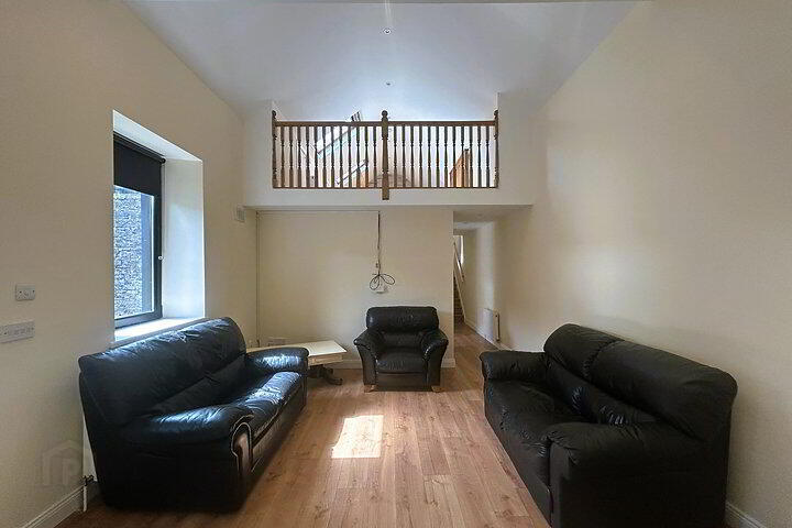 13 Academy Street 5 of 14