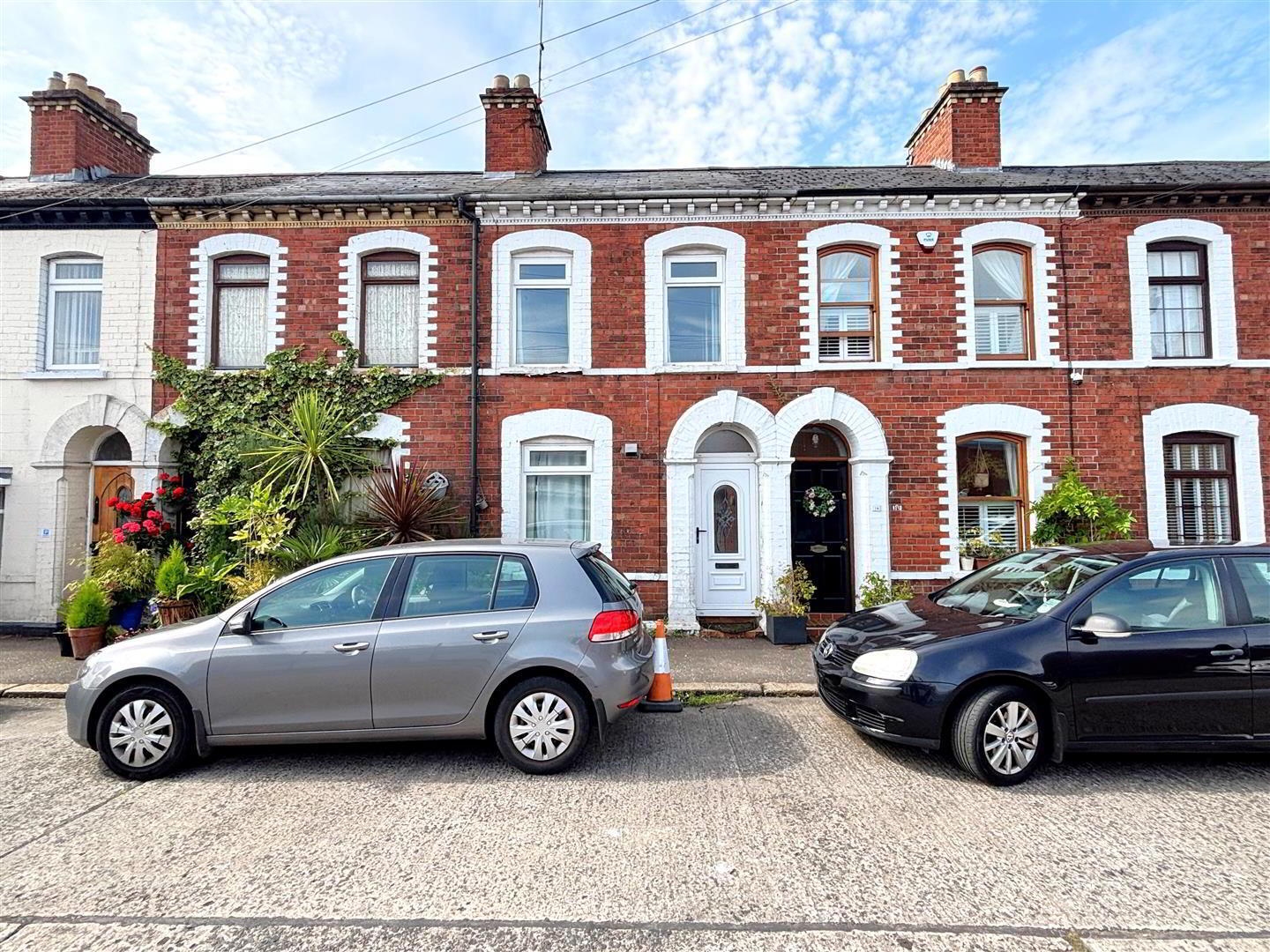 18 Pim Street 1 of 10