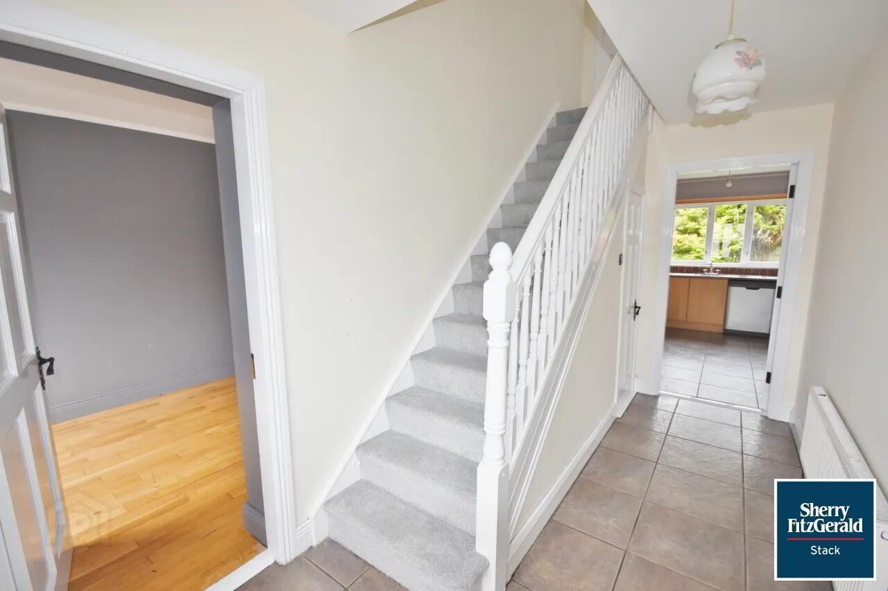 58 Hawthorn Drive 2 of 18