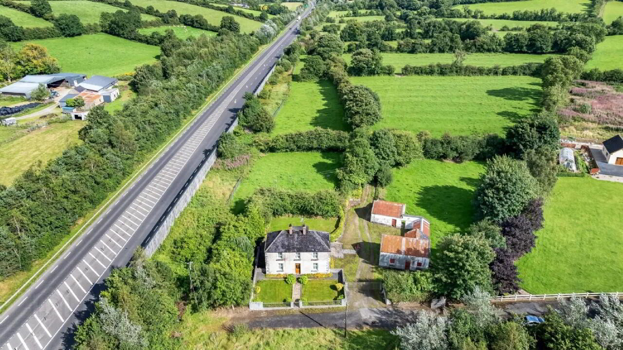 House & Agricultural Land 3 of 18