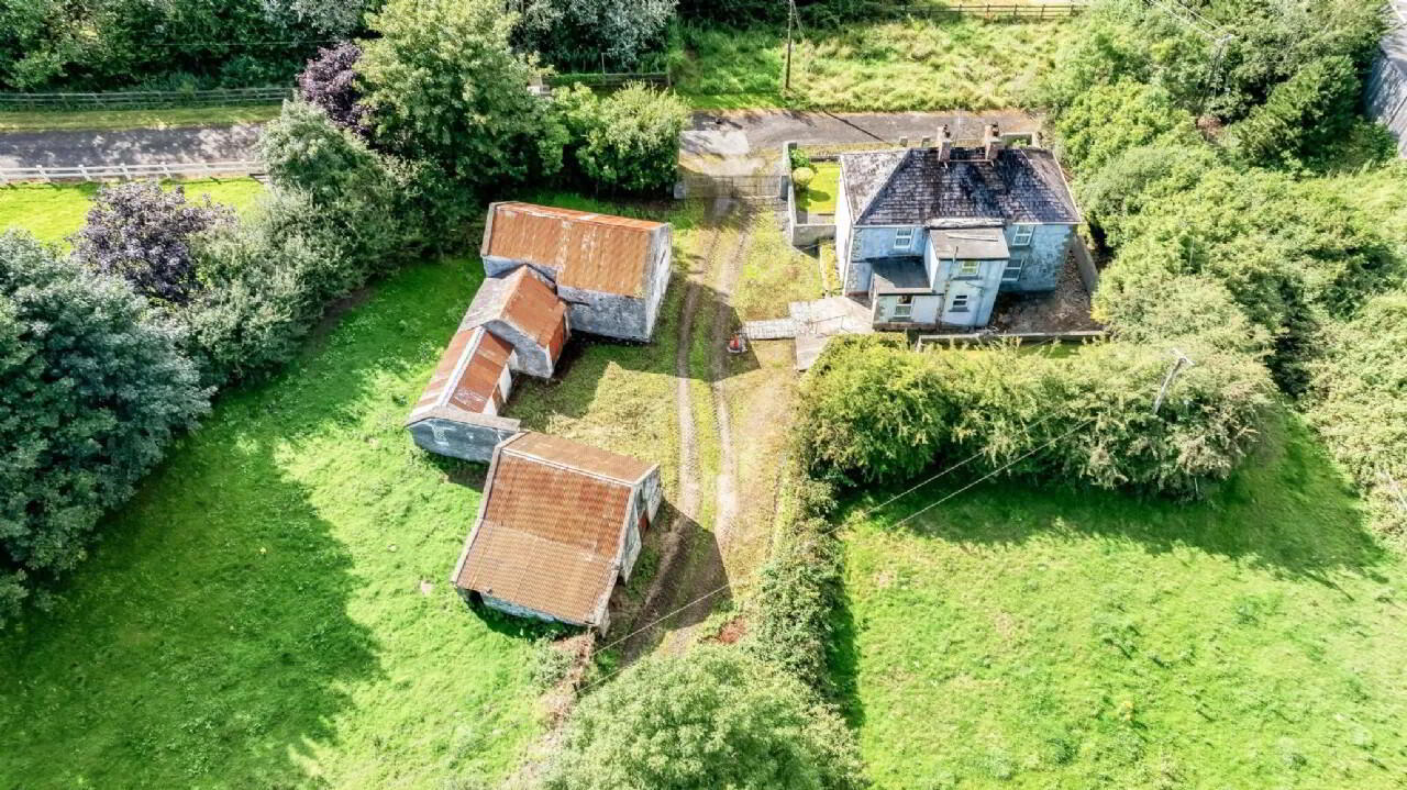 House & Agricultural Land 12 of 18