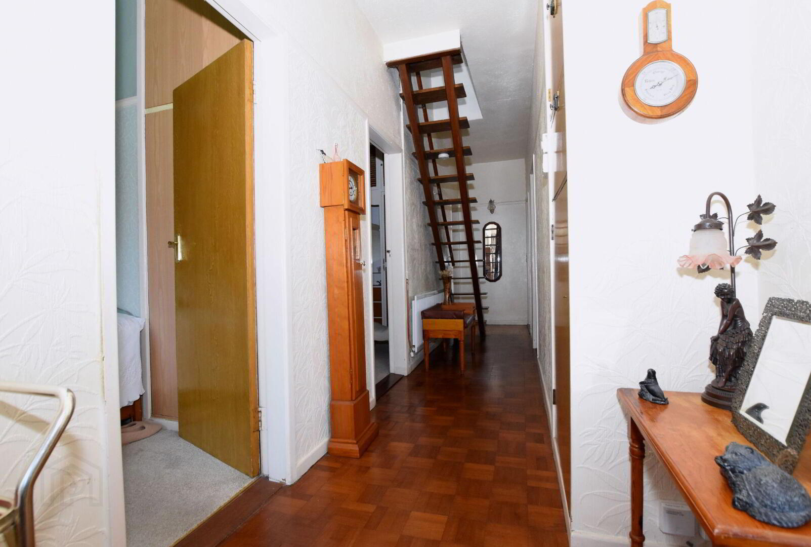 18 Carrisbrook Gardens 4 of 18