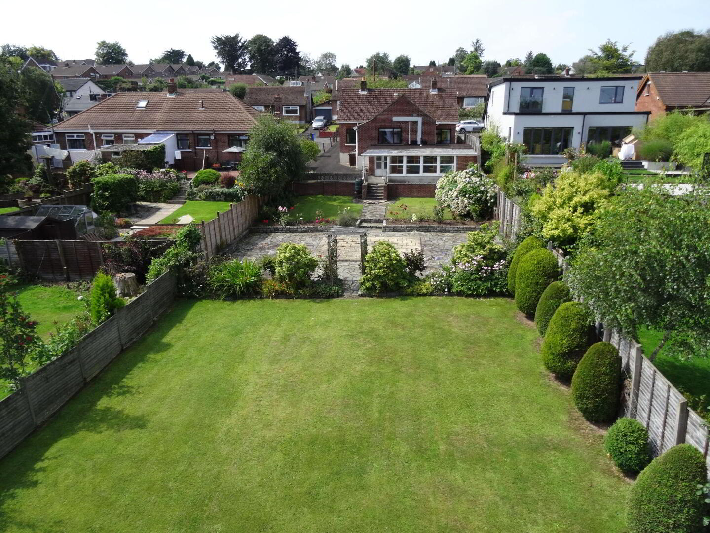 18 Carrisbrook Gardens 2 of 18