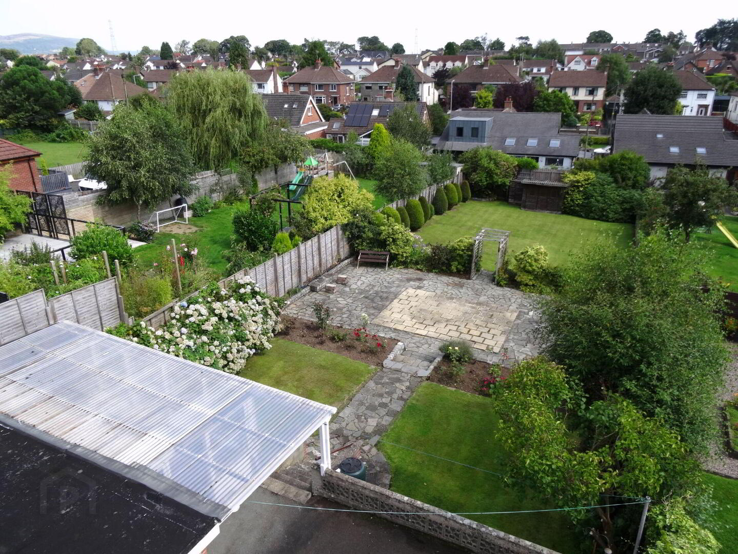 18 Carrisbrook Gardens 13 of 18