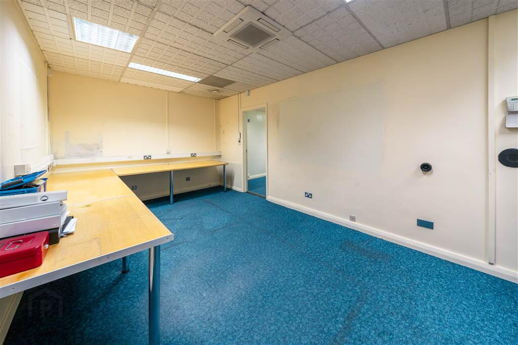 Commercial Property 7 of 23
