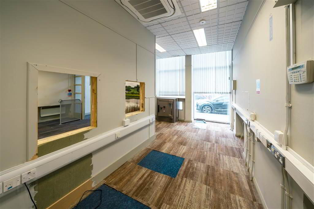 Commercial Property 8 of 23